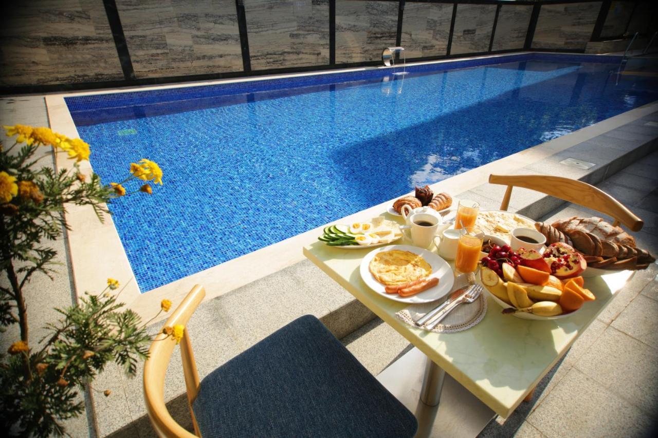 קובולטי Chveni Ezo Boutique Hotel מראה חיצוני תמונה