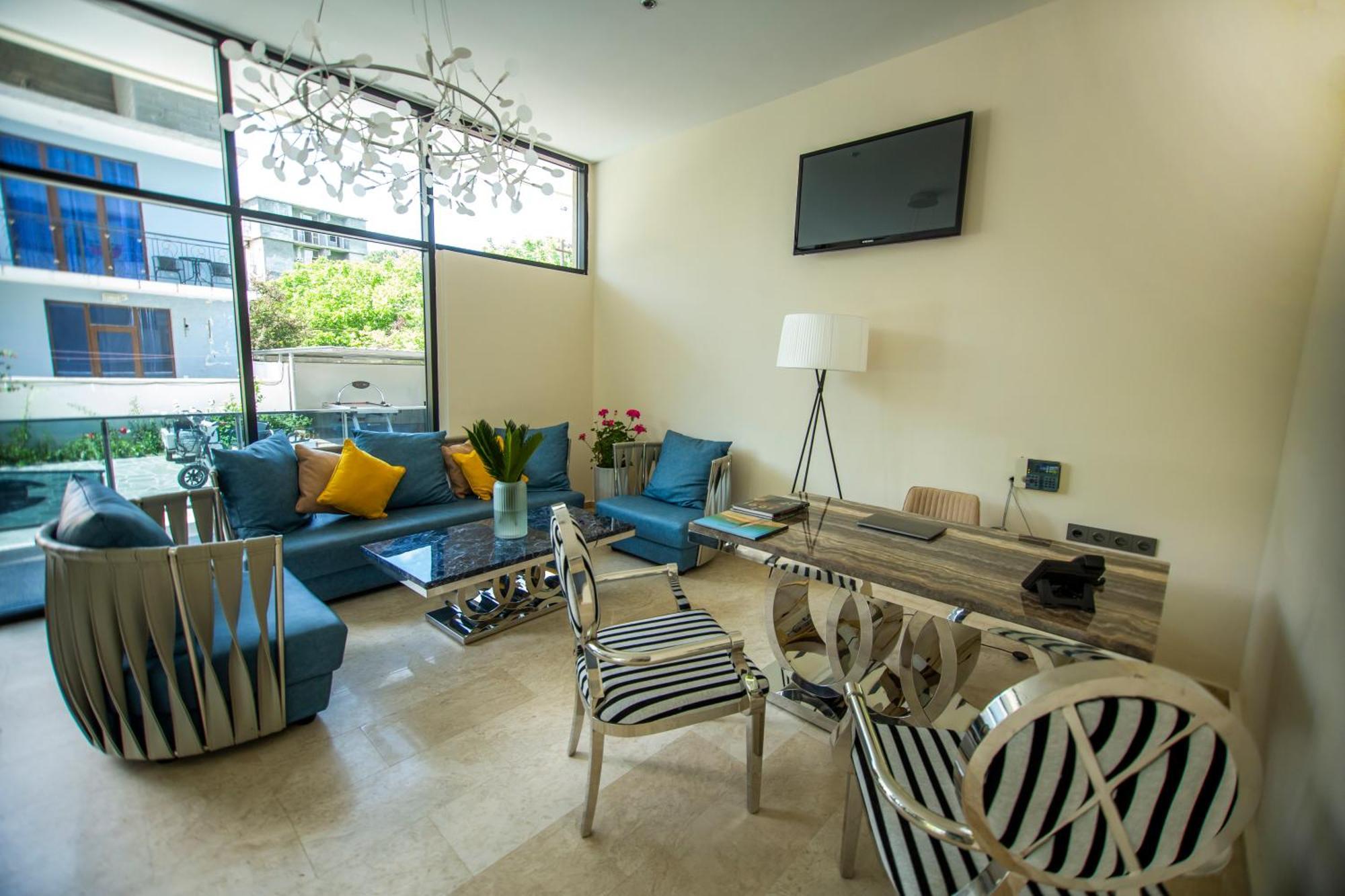 קובולטי Chveni Ezo Boutique Hotel מראה חיצוני תמונה
